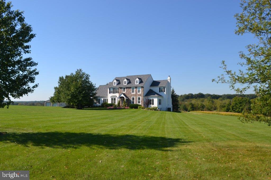 1138 Elephant Road Perkasie, PA 18944 - Photo 2 of 25