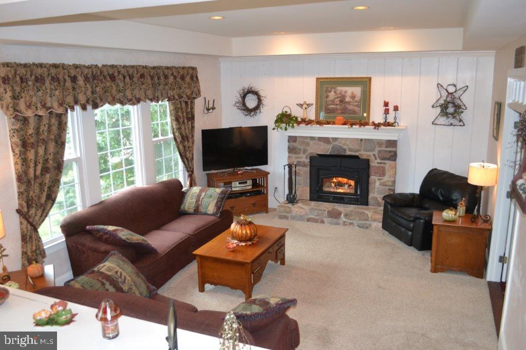 1138 Elephant Road Perkasie, PA 18944 - Photo 13 of 25