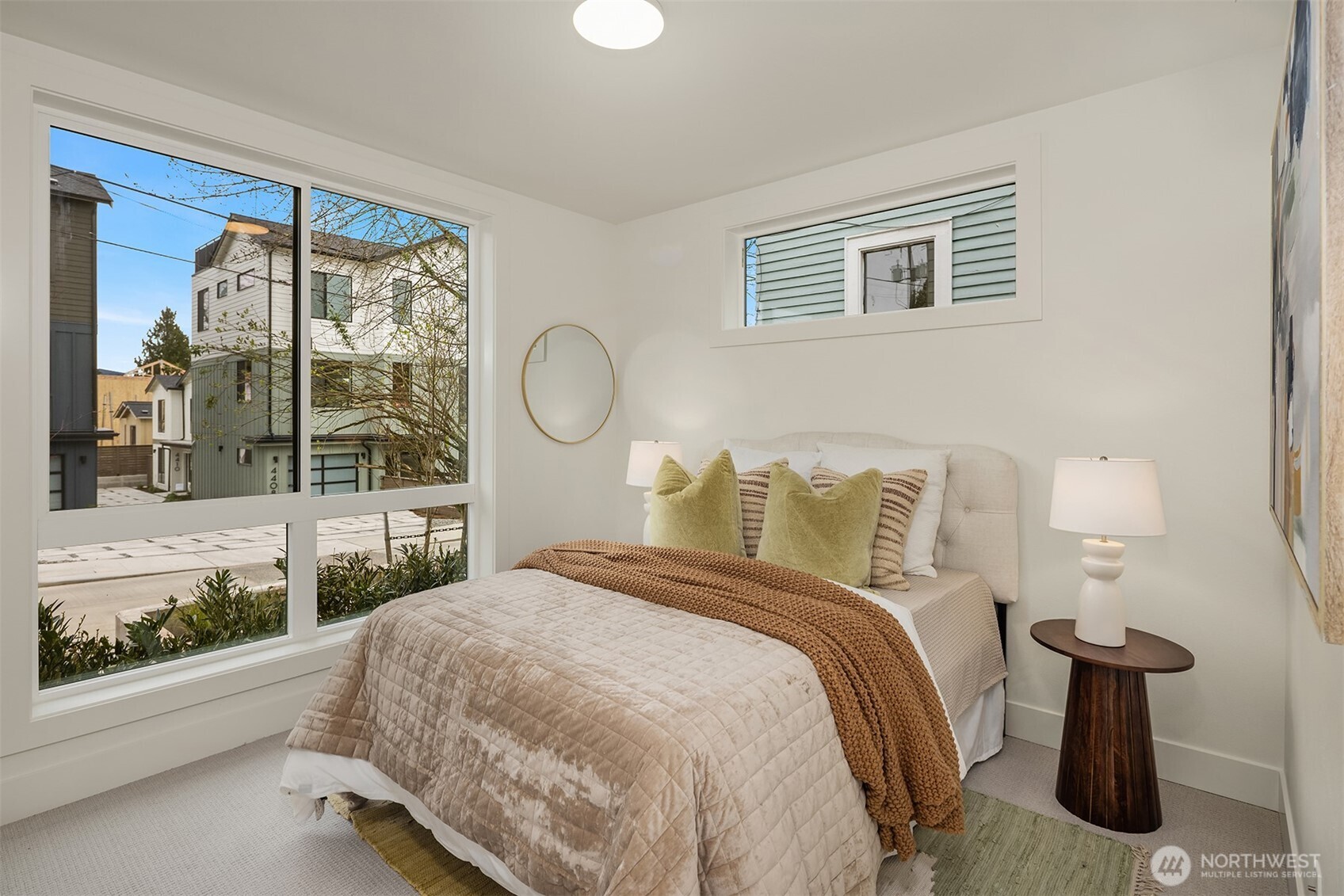 4411 1st Avenue Northeast Seattle, WA 98103 - Photo 11 of 22
