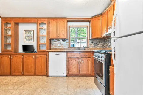 $189,000 | 13 Liena Rose Way, Coventry, RI 02816