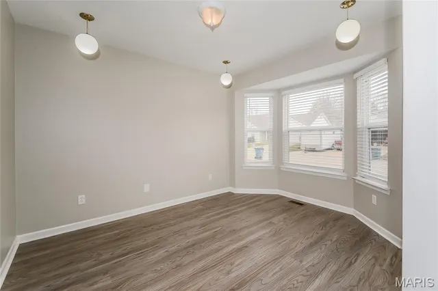 $1,990 | 2737 Whitecreek Lane, Imperial, MO 63052