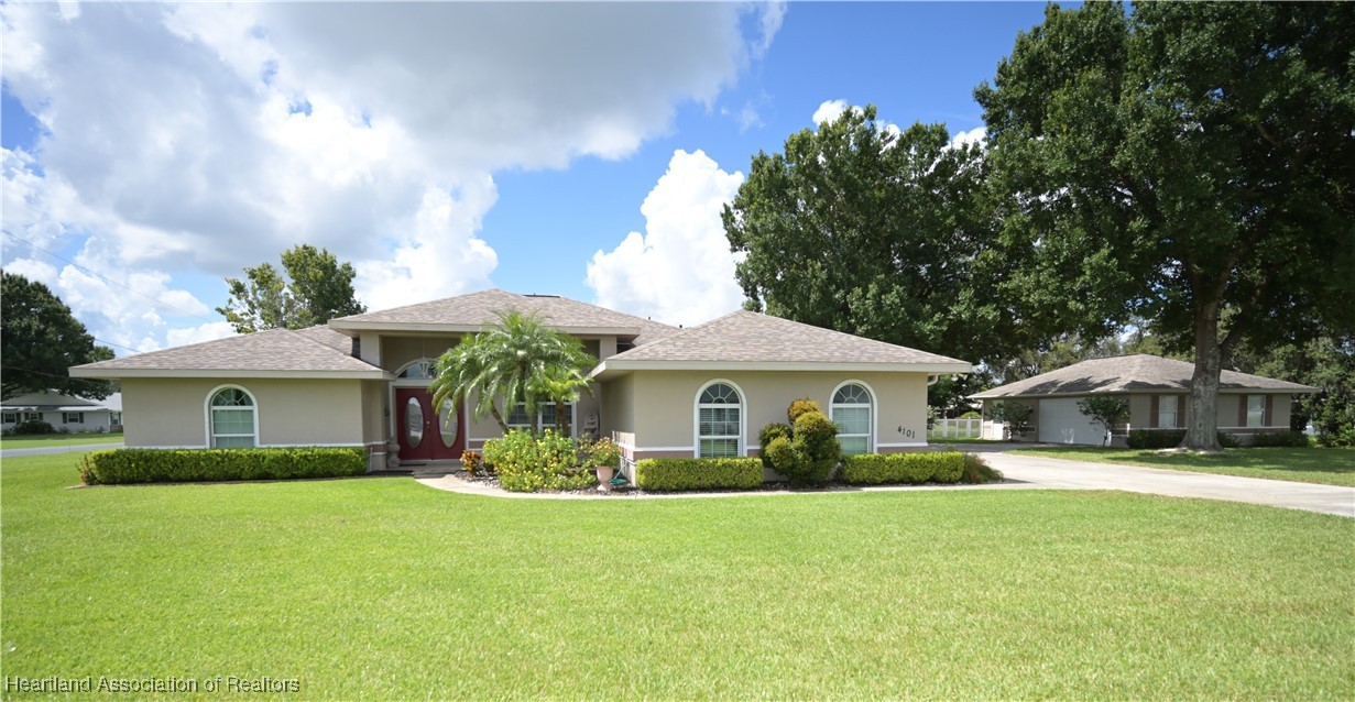 4101 Duffer Loop Sebring, FL 33872 - Photo 1 of 50 Front