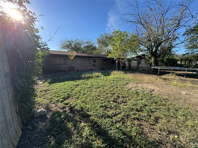 $174,900 | 305 Highland Drive, Burnet, TX 78611