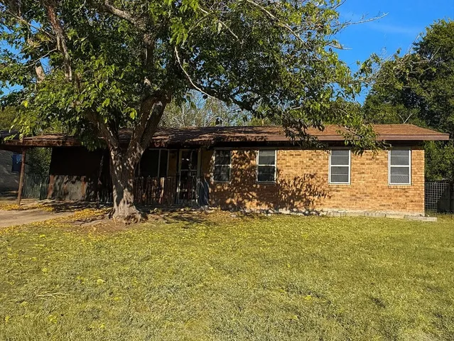 $174,900 | 305 Highland Drive, Burnet, TX 78611