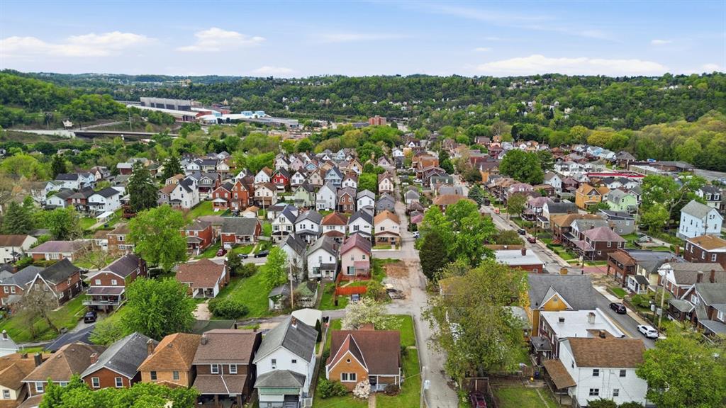 313 Locust Street Turtle Creek, PA 15145 - Photo 32 of 34