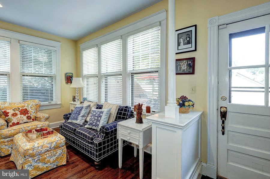 3915 Military Road Northwest Washington, DC 20015 - Photo 11 of 30 Interior (General)