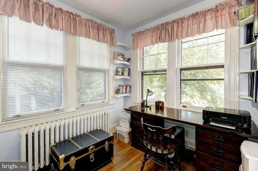 3915 Military Road Northwest Washington, DC 20015 - Photo 18 of 30 Interior (General)