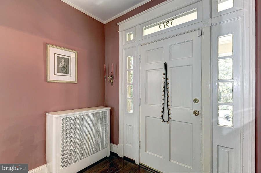 3915 Military Road Northwest Washington, DC 20015 - Photo 4 of 30 Interior (General)