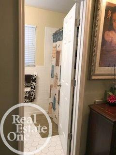 2050 Hampton Road Grosse Pointe Woods, MI 48236 - Photo 18 of 27