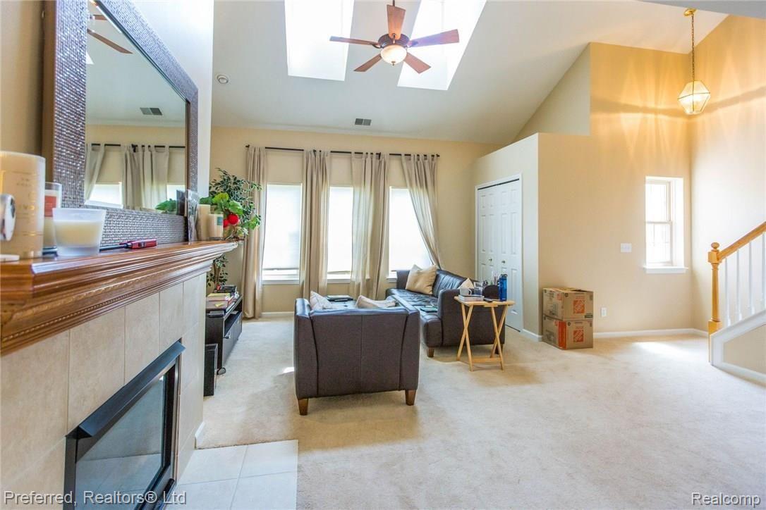 16922 Farmington Road Livonia, MI 48154 - Photo 13 of 30 13.jpg