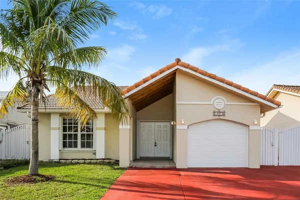 $3,015 | 14979 Southwest 63rd Street, Miami, FL 33193