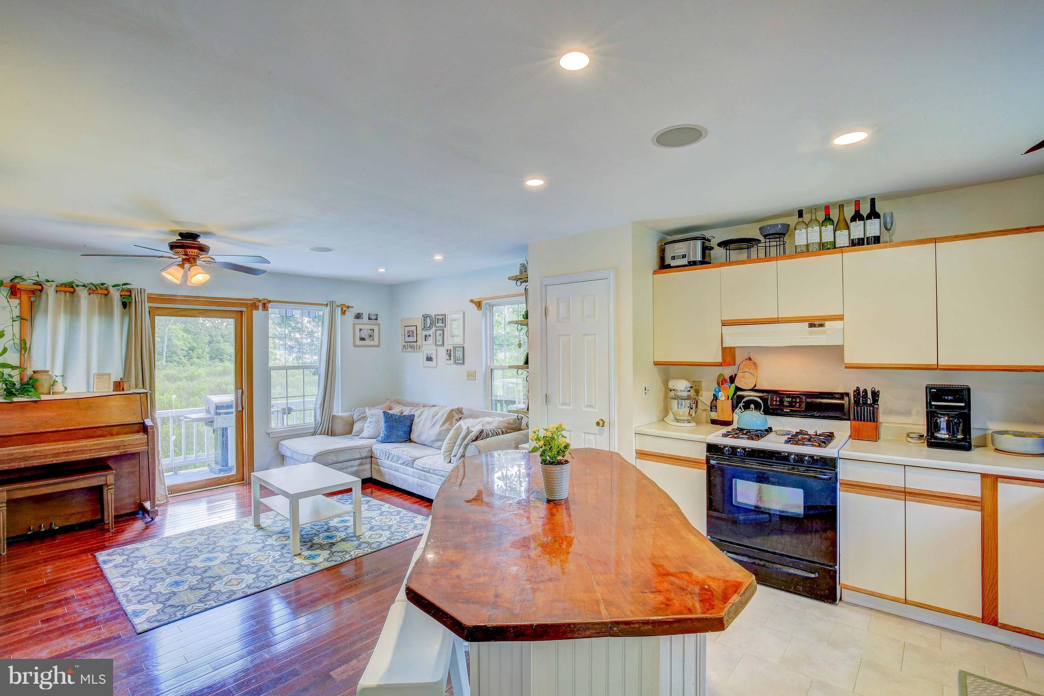 1215 Steamboat Road Shady Side, MD 20764 - Photo 5 of 19 Interior (General)
