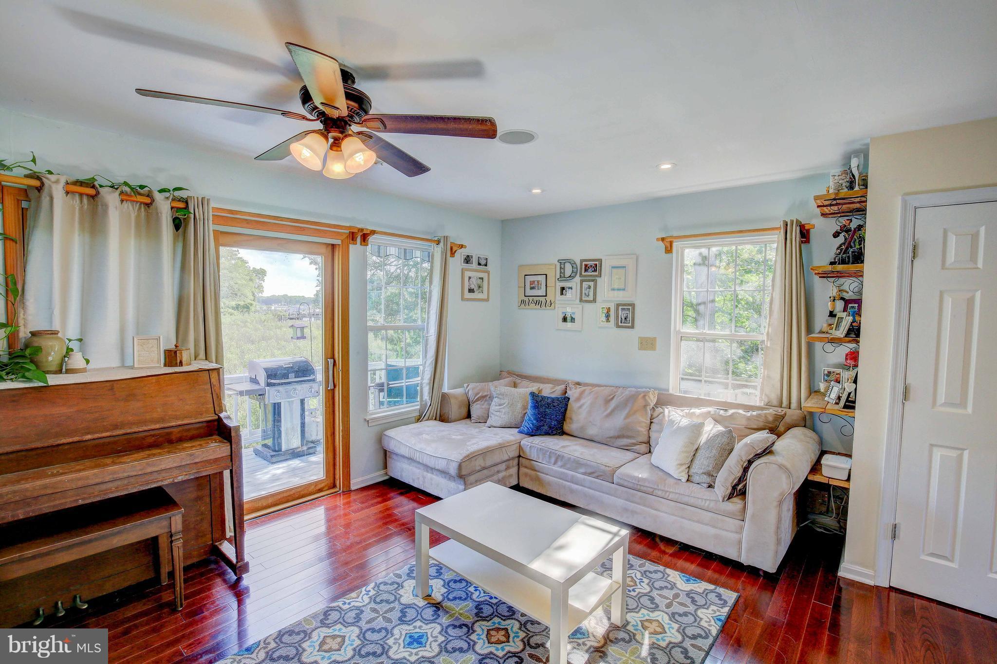 1215 Steamboat Road Shady Side, MD 20764 - Photo 9 of 19 Living Room