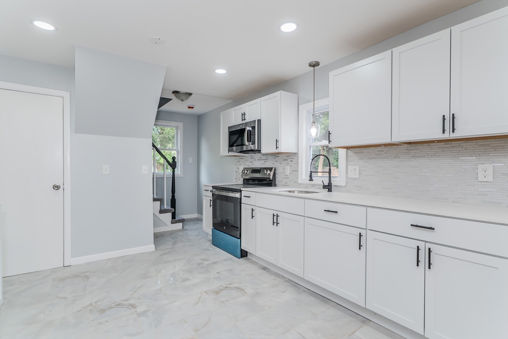 110 Homestead Avenue Springfield, MA 01151 - Photo 12 of 22 Gallery Image 12