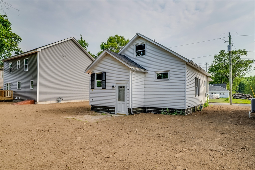 110 Homestead Avenue Springfield, MA 01151 - Photo 3 of 22 Gallery Image 3