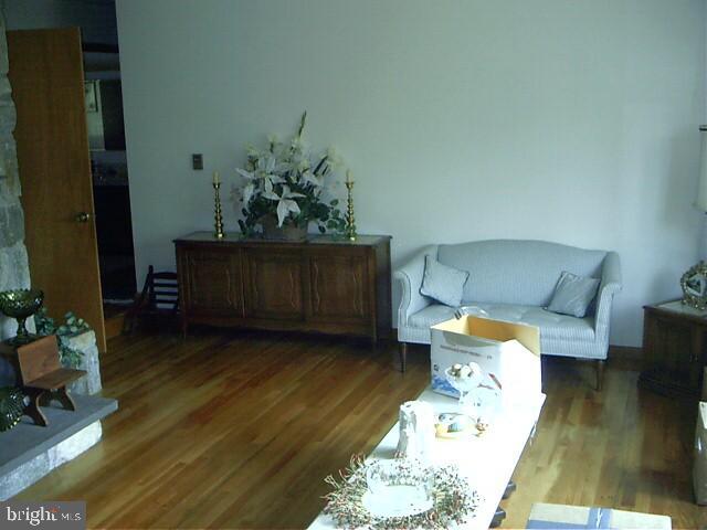 142 Witmer Road Lancaster, PA 17602 - Photo 2 of 12 Gallery Image 2
