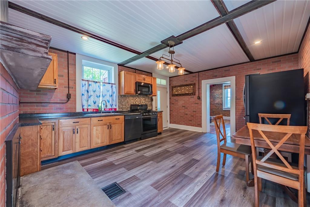 419 Old Hickory Ridge Road Washington, PA 15301 - Photo 8 of 25 Gallery Image 8