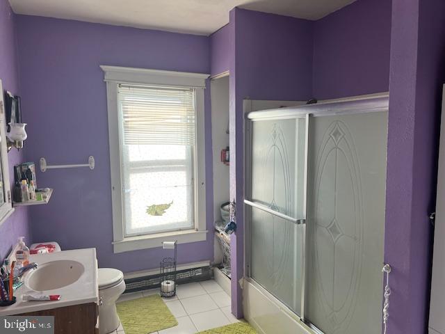 122 Arlington Street Reading, PA 19611 - Photo 12 of 15 a bathroom with a sink toilet and tub