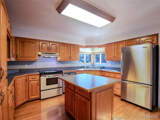 $219,900 | 403 South 5th Street, Owensville, MO 65066