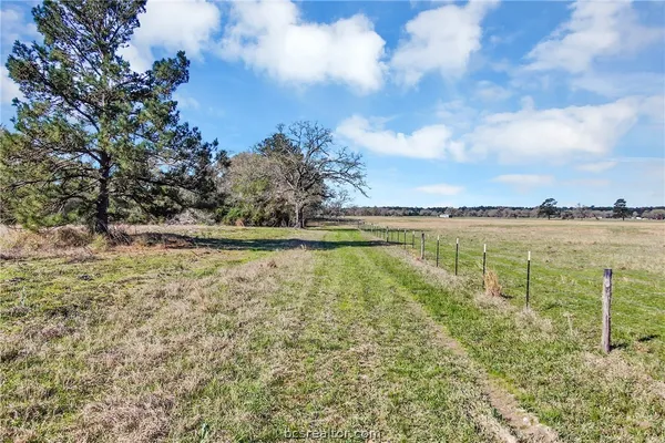 $1,278,900 | 2620 St Bedias Tx 77831, Bedias, TX 77831