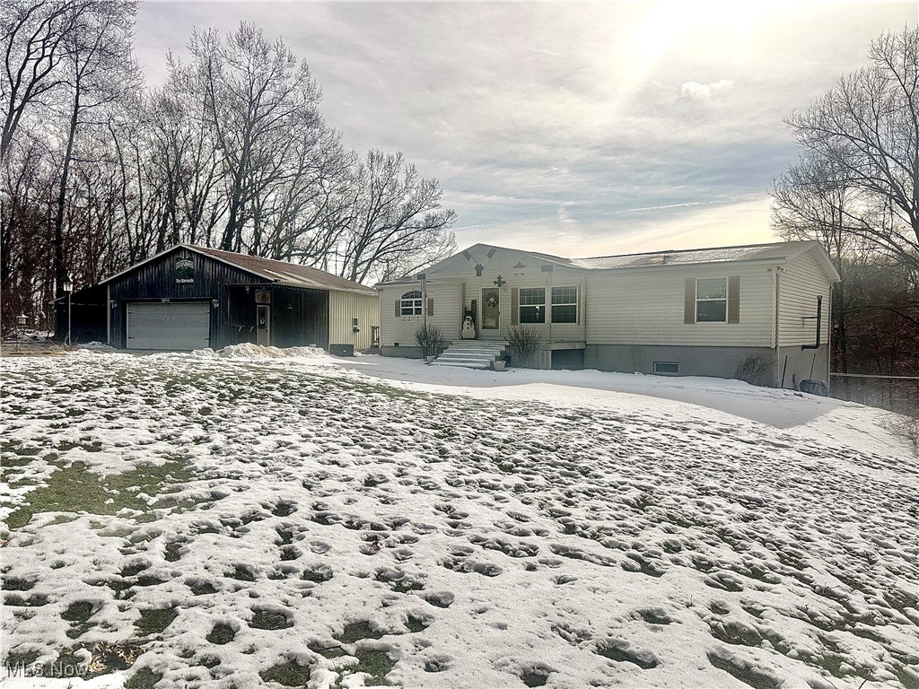 50143 Duke Vodrey Road East Liverpool, OH 43920 - Photo 1 of 32