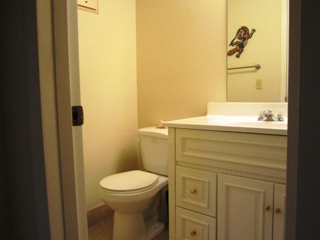 100 Brighton Drive, Unit C Boca Raton, FL 33434 - Photo 16 of 21 Half Bath
