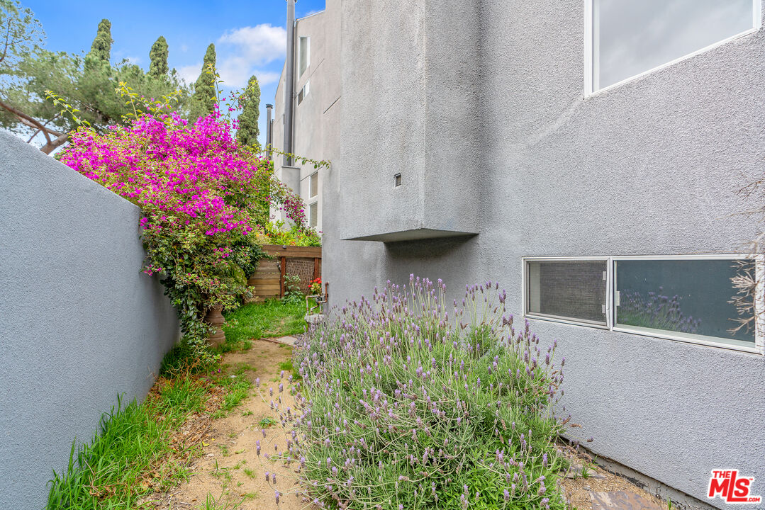 2131 Griffith Park Boulevard Los Angeles, CA 90039 - Photo 21 of 42 a view of a house with a flower garden