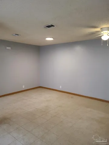 $995 | 1901 West Government Street, Pensacola, FL 32502