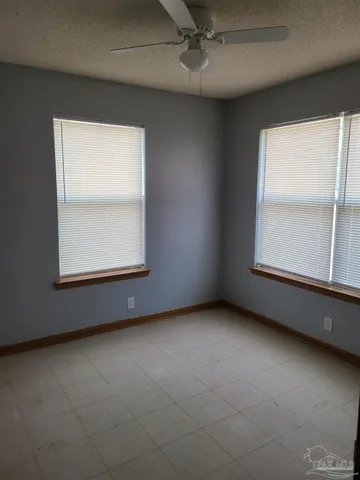 $995 | 1901 West Government Street, Pensacola, FL 32502