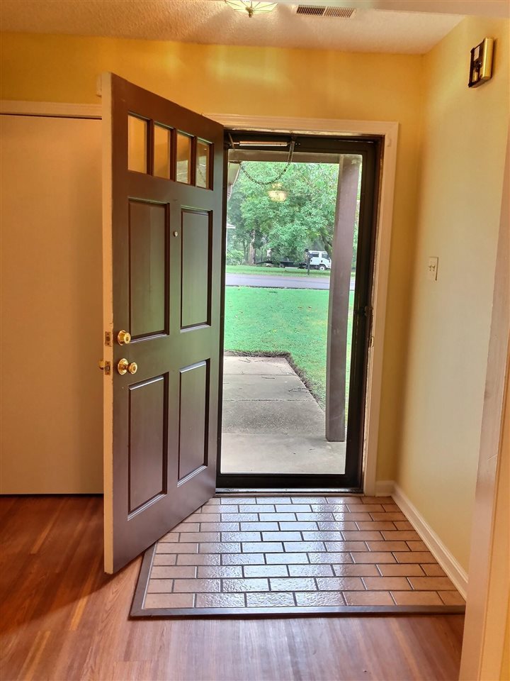 157 Wilson Street Collierville, TN 38017 - Photo 12 of 21 Gallery Image 12