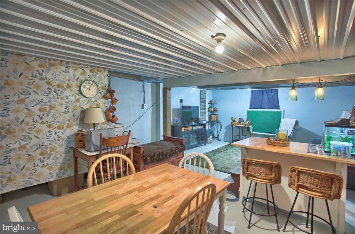 3095 Spring Road Carlisle, PA 17013 - Photo 22 of 28 Gallery Image 22