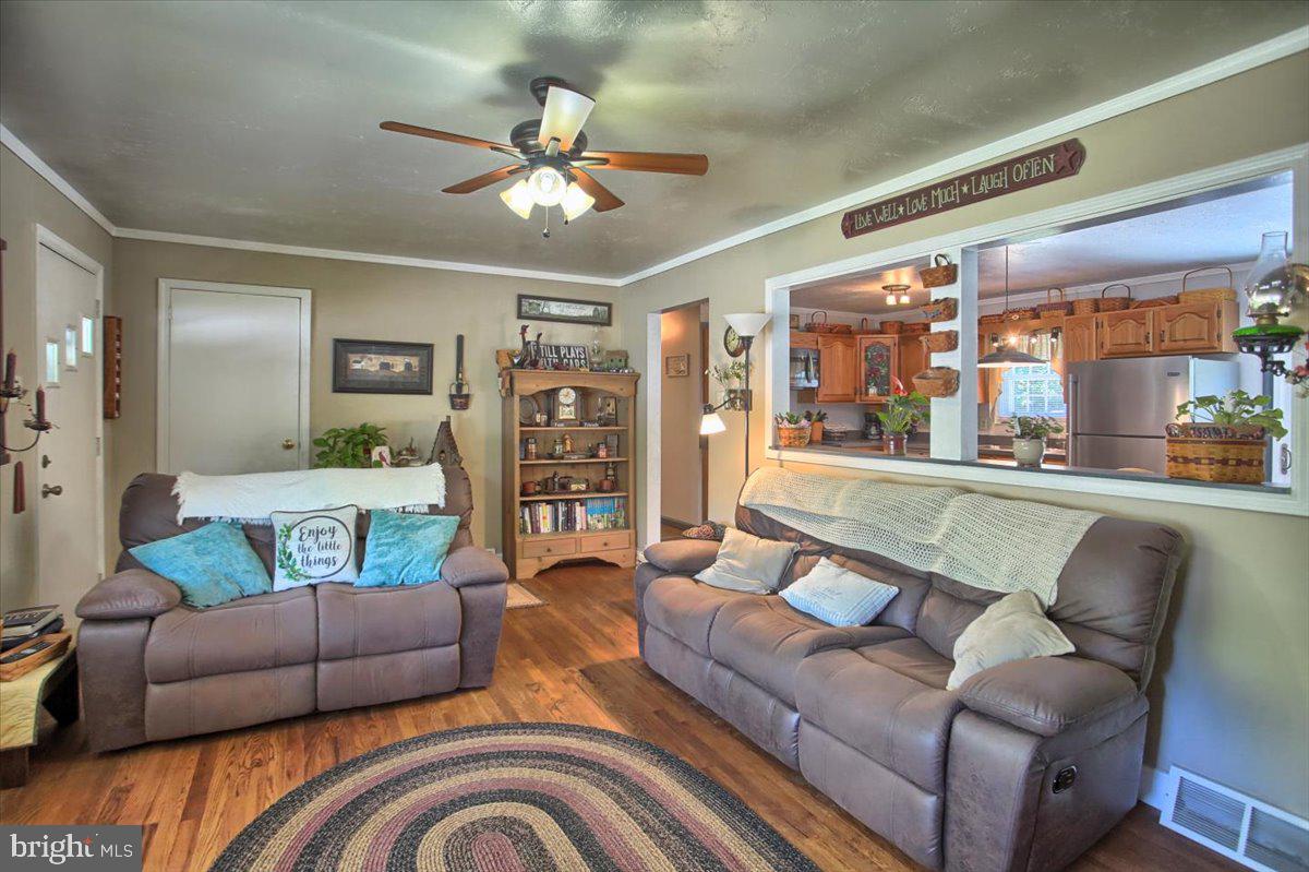 3095 Spring Road Carlisle, PA 17013 - Photo 8 of 28 Gallery Image 8