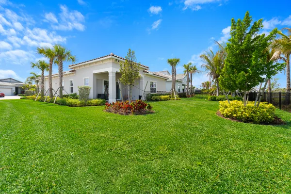 $749,000 | 12305 Frontline Lane, Palm Beach Gardens, FL 33412