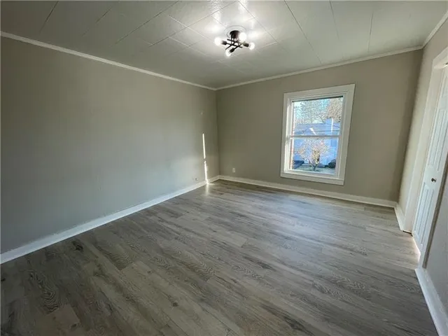 $950 | 405 Sumner Avenue, New Castle, PA 16105