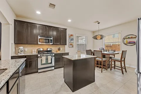 $335,000 | 6502 Wilshire Lakes, Houston, TX 77040