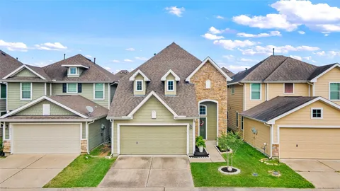 $335,000 | 6502 Wilshire Lakes, Houston, TX 77040