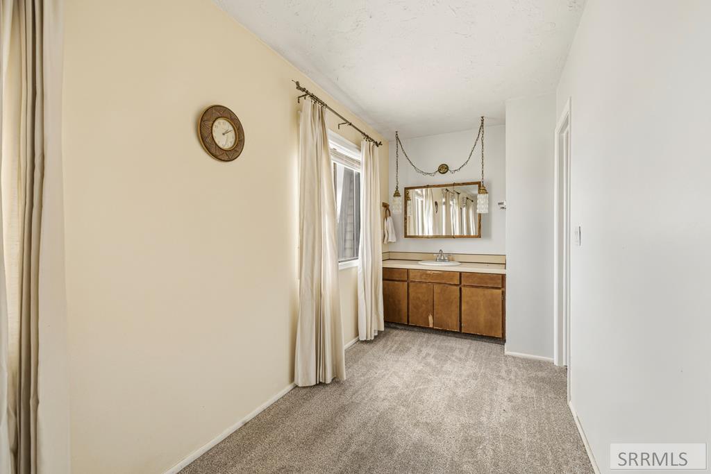 203 Hummingbird Place Shelley, ID 83274 - Photo 9 of 29