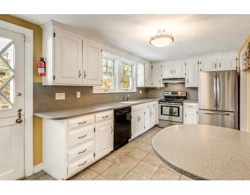 25 Morrison Road West Wakefield, MA 01880 - Photo 18 of 30 Gallery Image 18