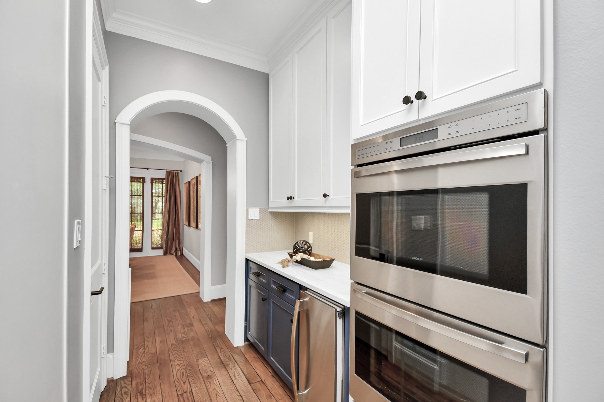 3739 Westerman Street Houston, TX 77005 - Photo 17 of 44 Serving area with separate ice maker