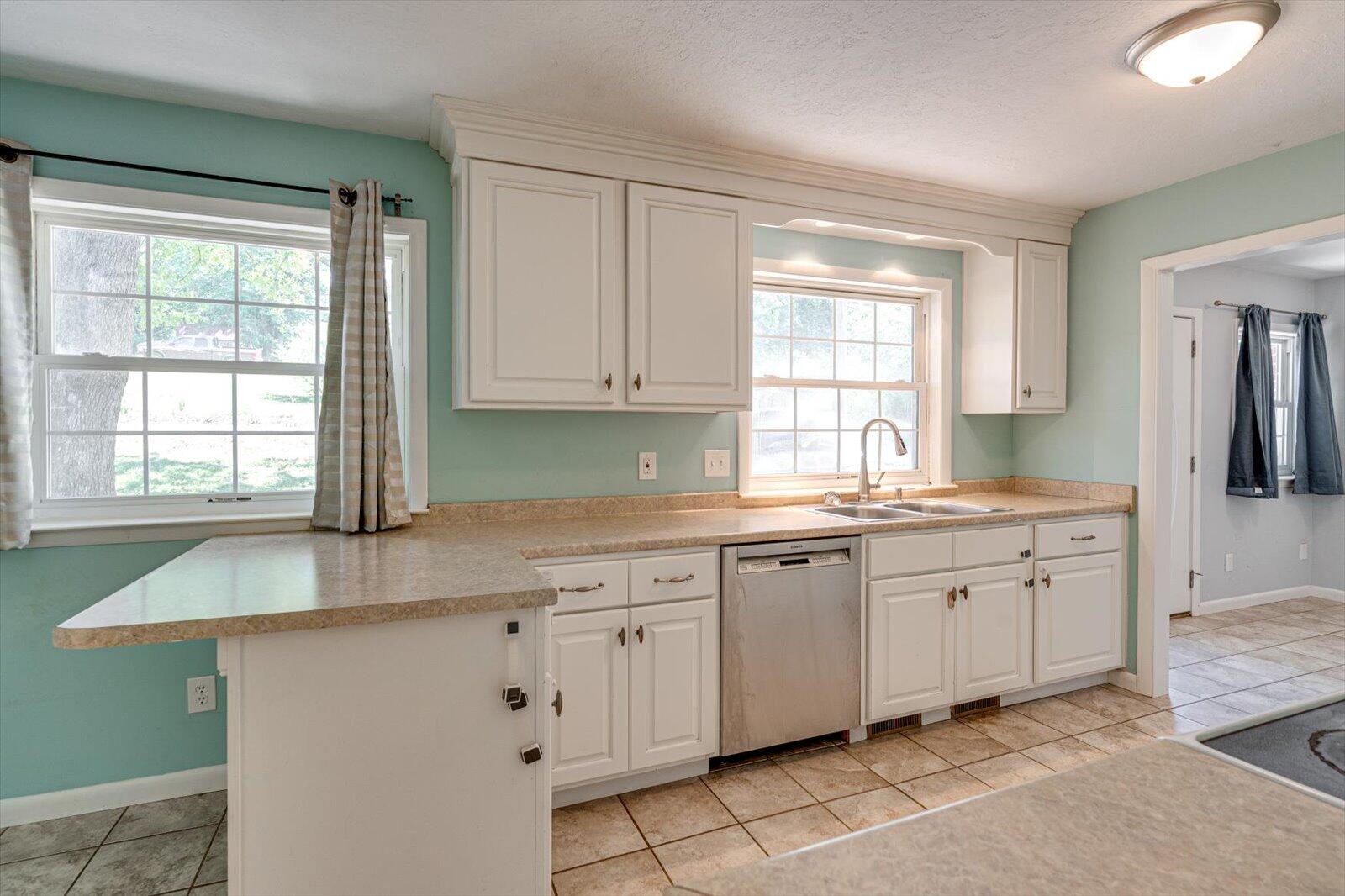 8312 Pine Ridge Road Ooltewah, TN 37363 - Photo 10 of 29 10-8312 Pine Ridge-10