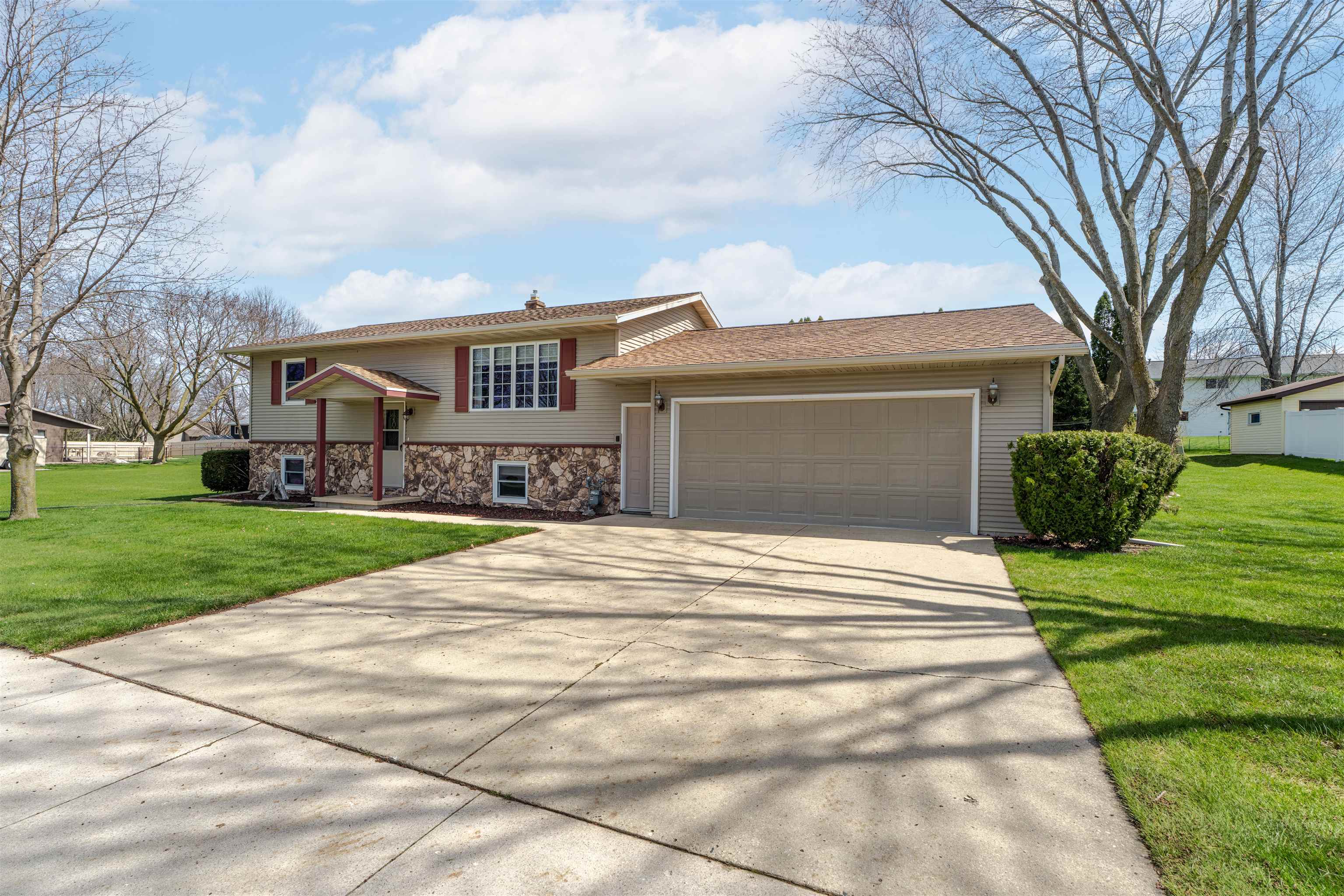722 South Diane Street Chilton, WI 53014 - Photo 33 of 42
