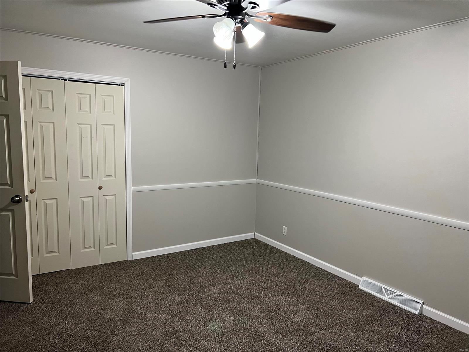 208 West County Road Jerseyville, IL 62052 - Photo 9 of 9 Gallery Image 9