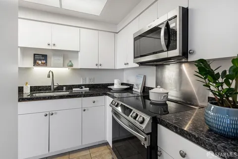 $1,545,000 | 101 Lombard Street, Unit 702W, San Francisco, CA 94111