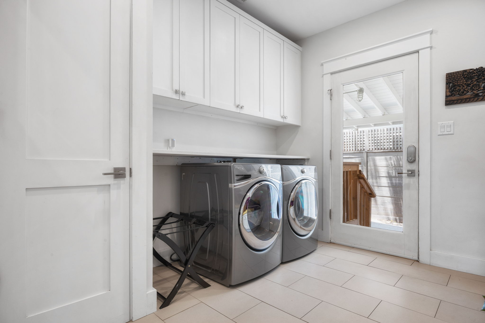 606 East 42nd Street Austin, TX 78751 - Photo 17 of 40 a utility room with dryer and washer