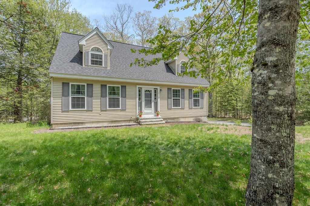 83 Northwood Road Strafford, NH 03884 - Photo 4 of 58