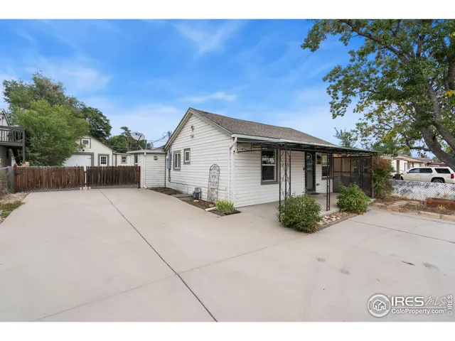 $395,000 | 3085 West 64th Avenue, Denver, CO 80221