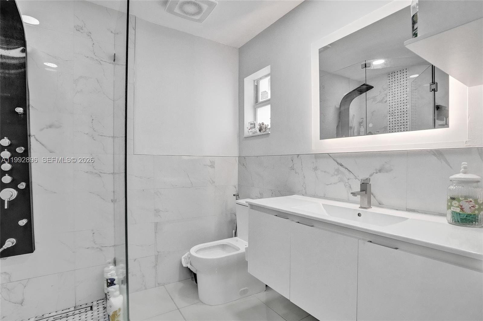 12930 Southwest 83rd Street Miami, FL 33183 - Photo 21 of 46 Master Bedroom Bath