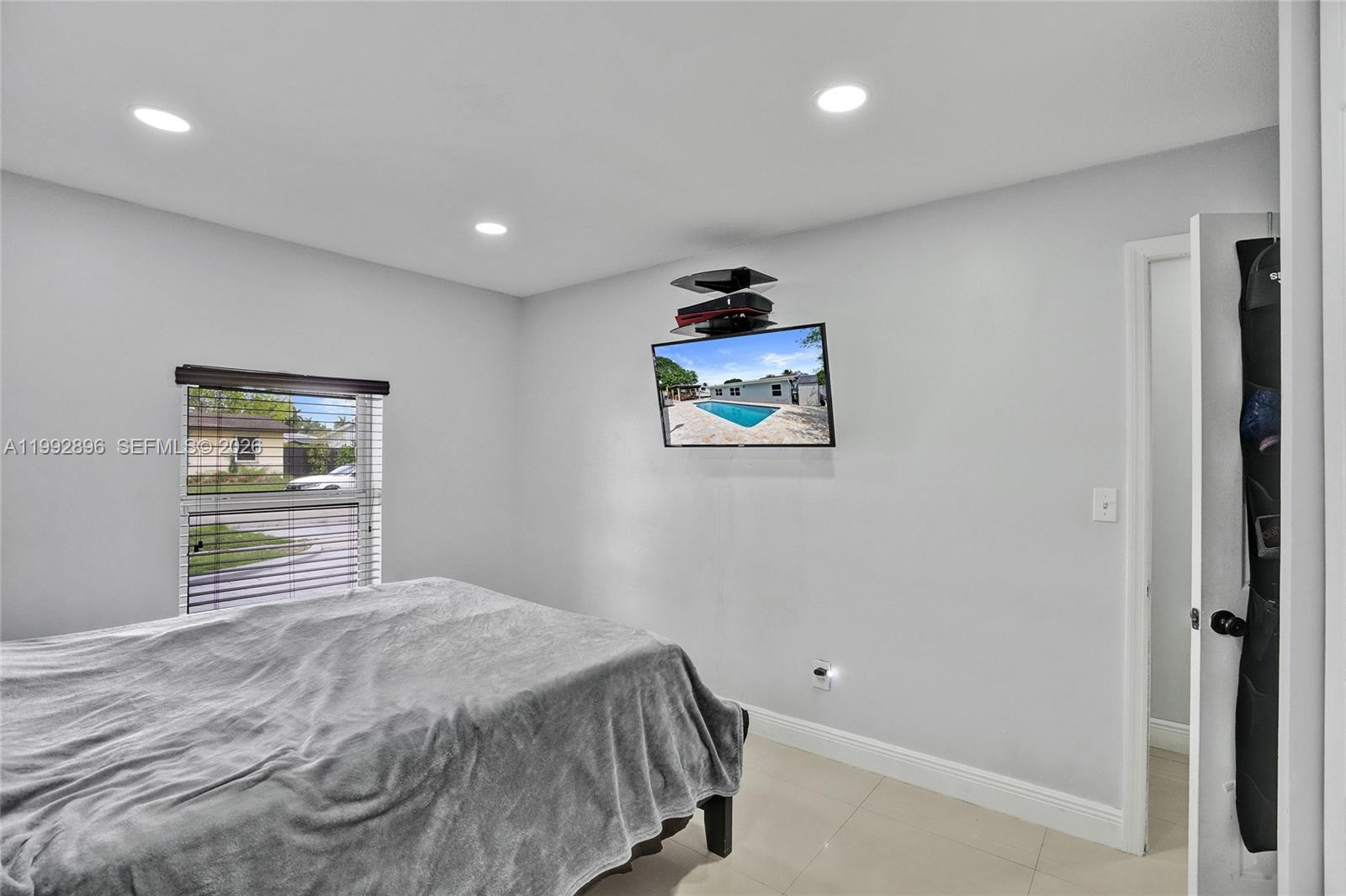 12930 Southwest 83rd Street Miami, FL 33183 - Photo 28 of 46