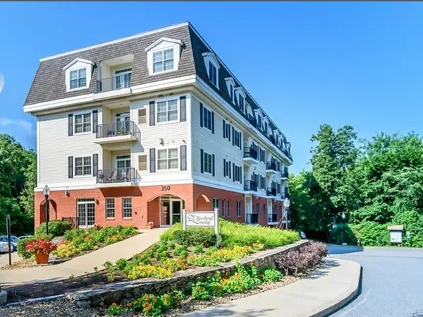 $3,000 | 350 Greene Street, Unit 403, North Andover, MA 01845