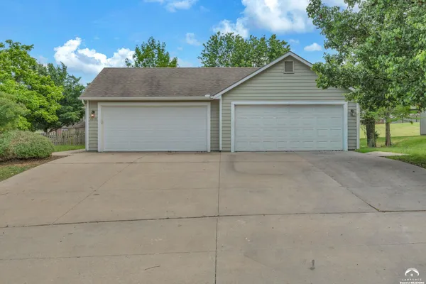 $450,000 | 3521 Morning Dove Circle, Lawrence, KS 66049